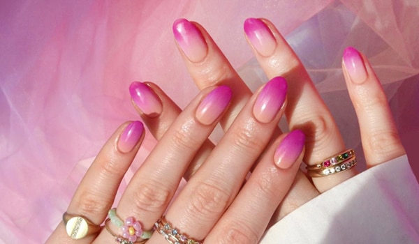 Ombre nail art ideas for 2022